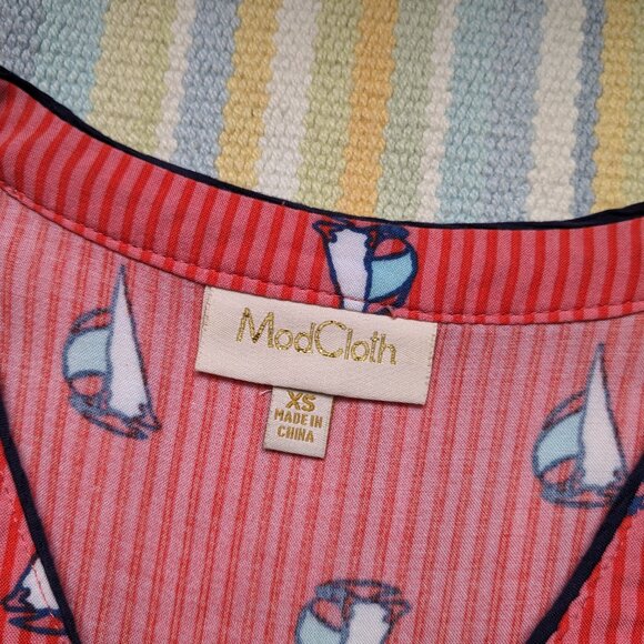 ⭐ ModCloth striped Sailboat ⛵ Henley tank top XS - Picture 7 of 15